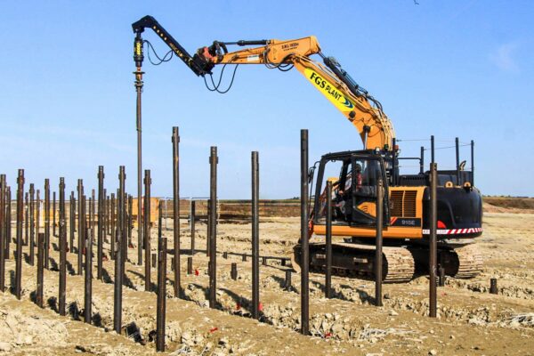 15t-excavator-screw-piling